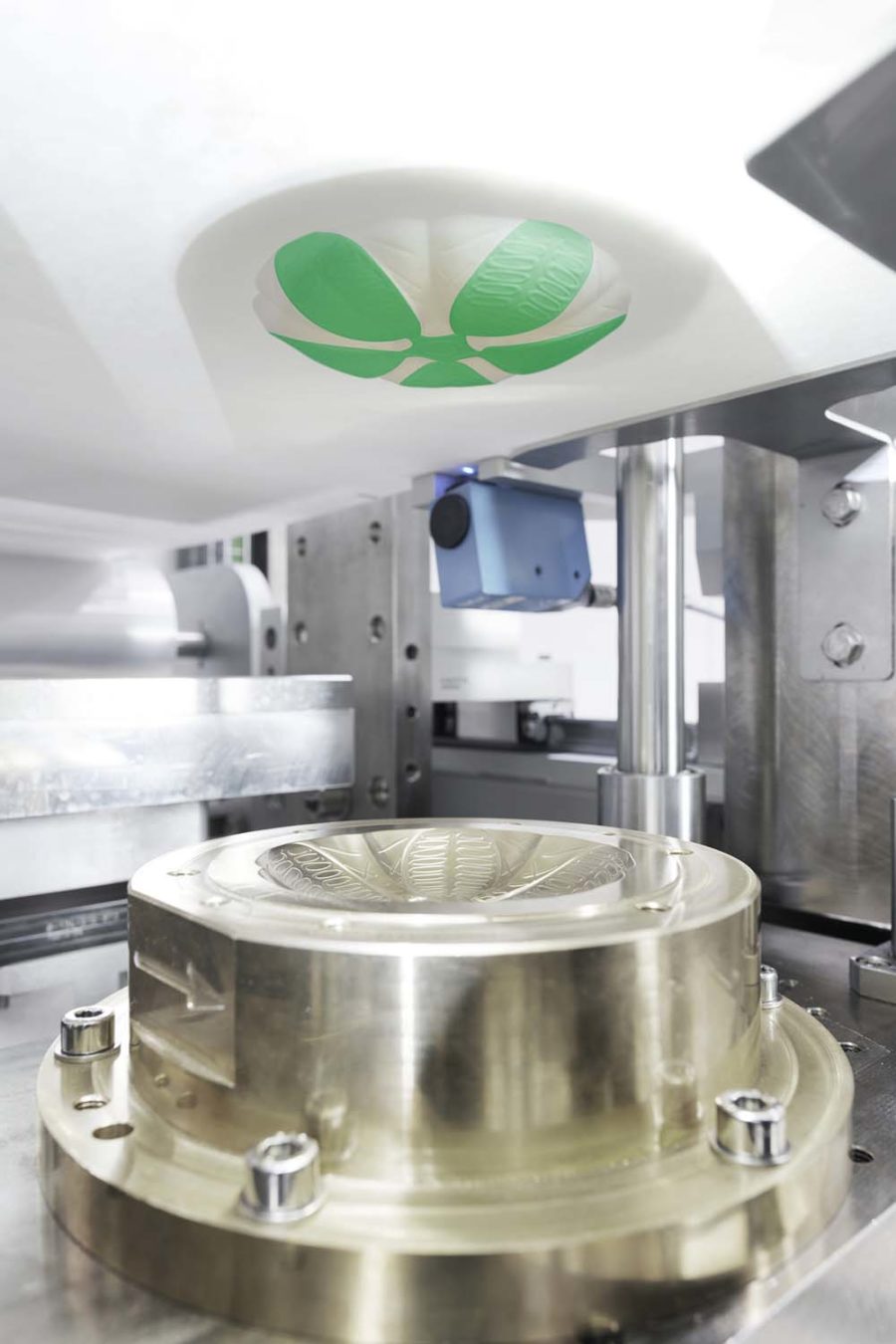 Packaging machines Syntegon paper form line